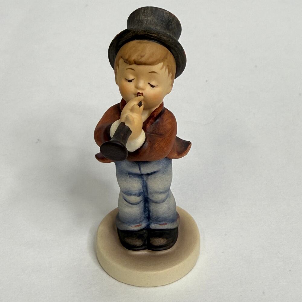 Hummel Gobel Figurine 85 4/0 TMK 6 3.25" Boy with Horn Serenade